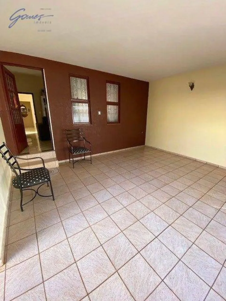Casa, 3 quartos, 220 m² - Foto 2