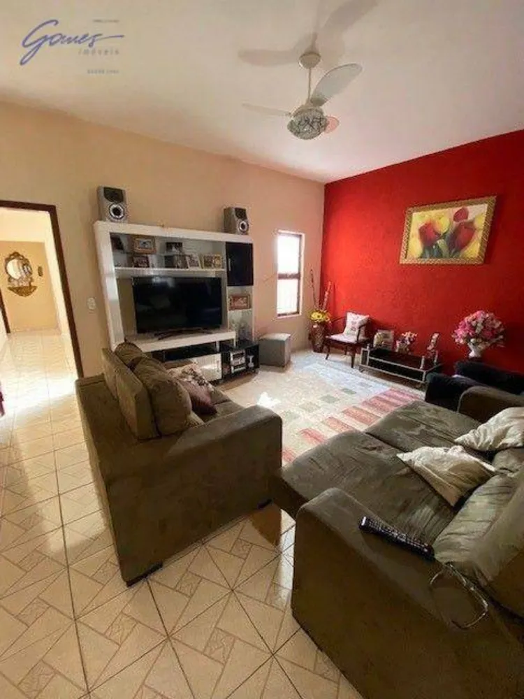 Casa, 3 quartos, 220 m² - Foto 3