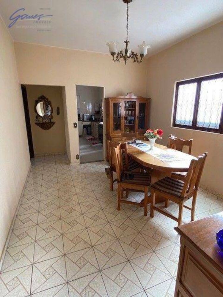 Casa, 3 quartos, 220 m² - Foto 2