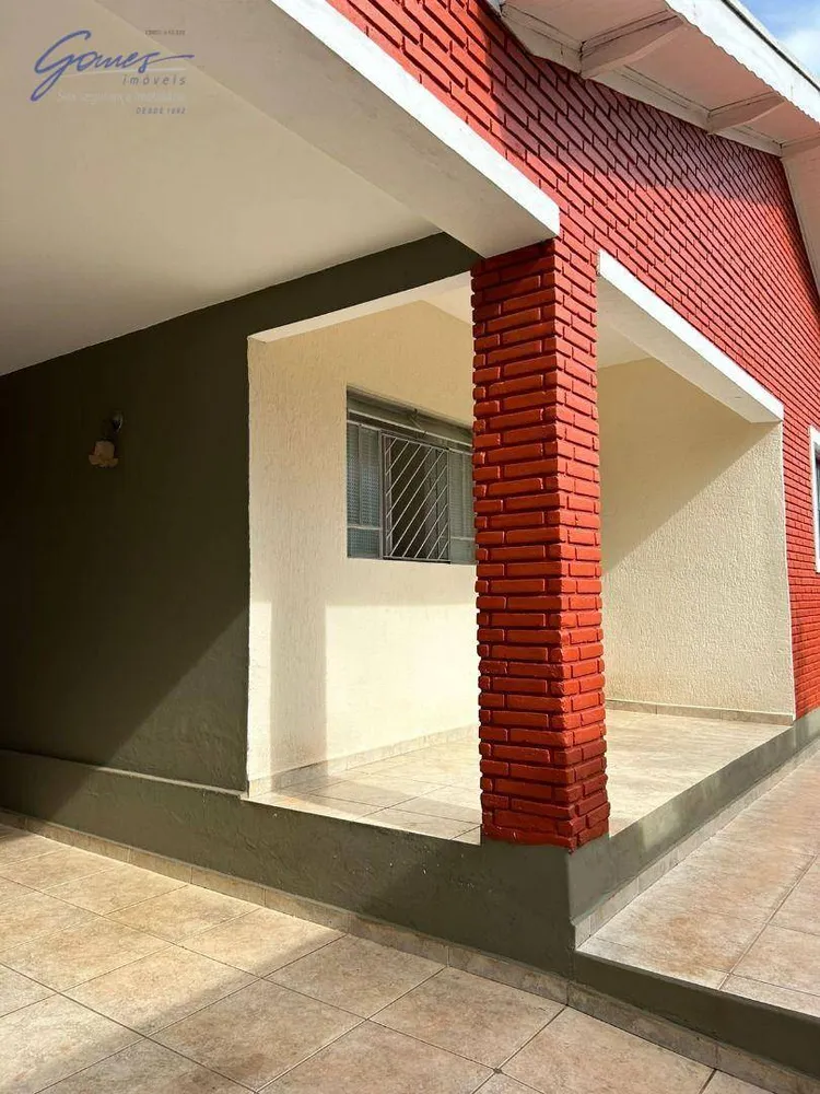 Casa, 3 quartos, 156 m² - Foto 1