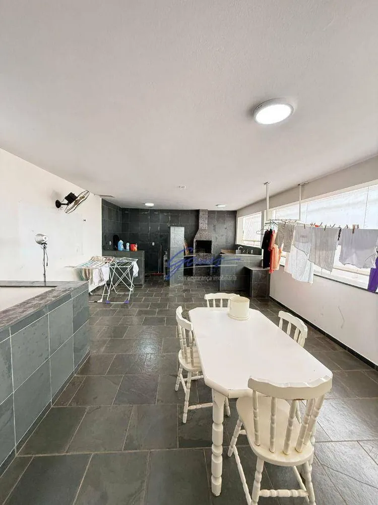 Casa, 3 quartos, 252 m² - Foto 8