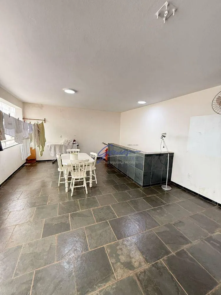 Casa, 3 quartos, 252 m² - Foto 9