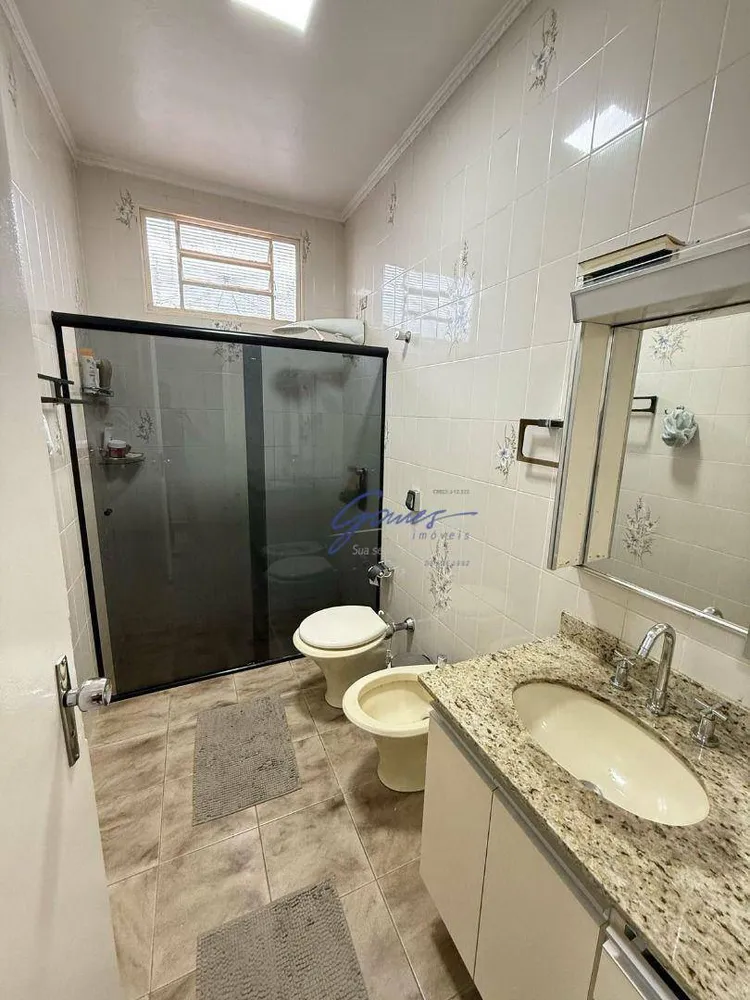 Casa, 3 quartos, 252 m² - Foto 4