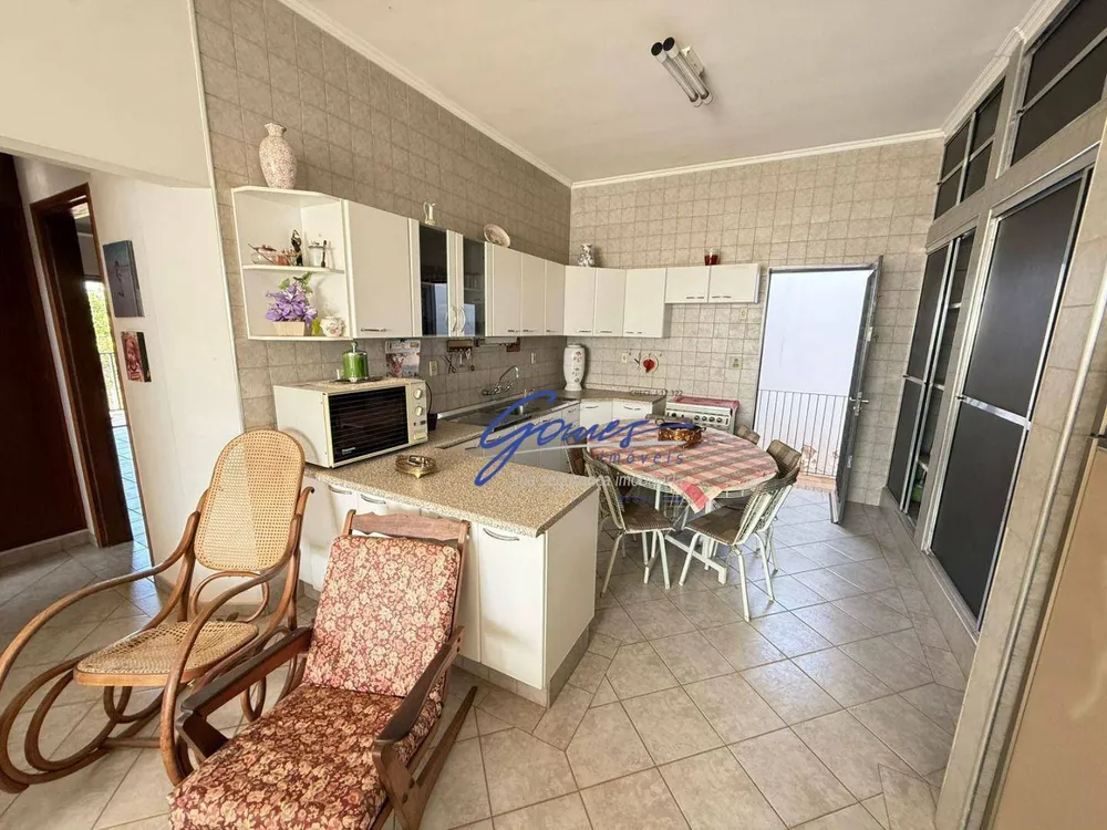Casa, 3 quartos, 248 m² - Foto 4