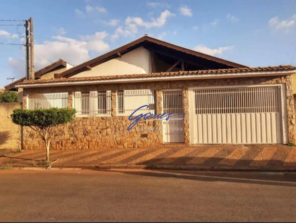 Casa, 3 quartos, 187 m² - Foto 1