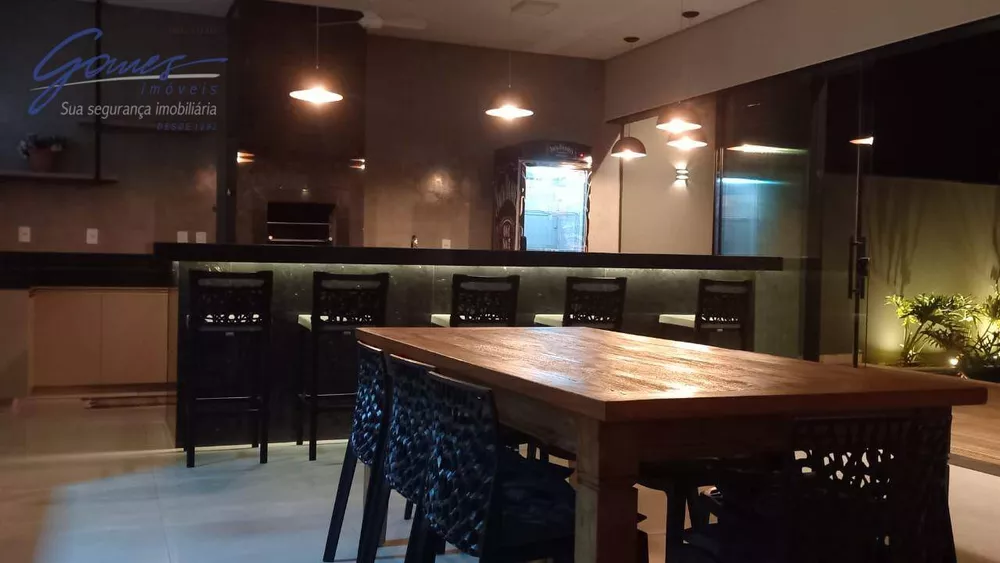 Casa, 4 quartos, 220 m² - Foto 3