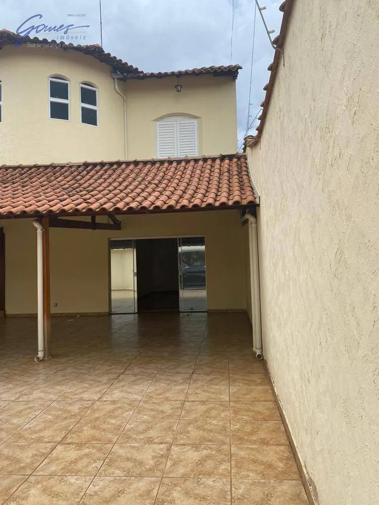 Sobrado, 4 quartos, 207 m² - Foto 1
