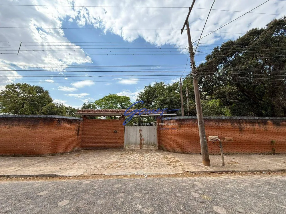 Chácara, 3 quartos, 2000 m² - Foto 1
