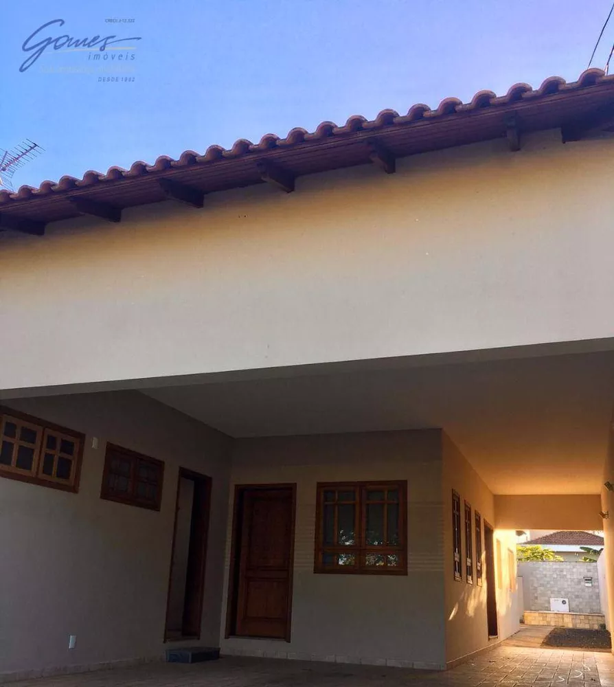 Casa, 4 quartos, 214 m² - Foto 3