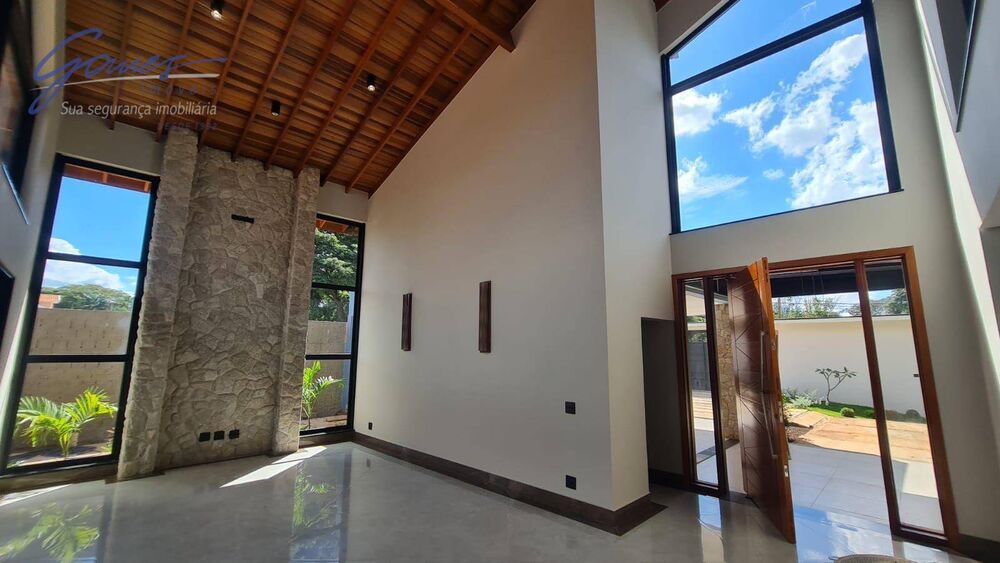 Chácara à venda com 4 quartos, 354m² - Foto 2