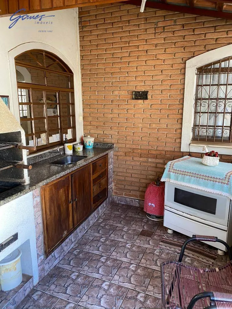 Casa, 3 quartos, 228 m² - Foto 4