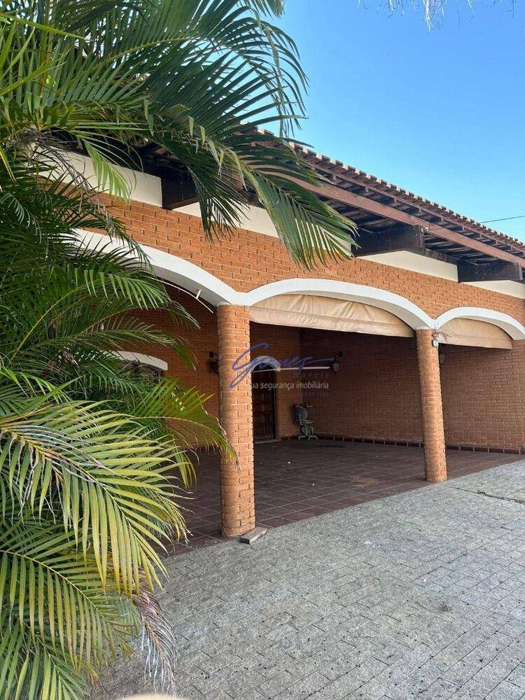 Casa, 3 quartos, 278 m² - Foto 1