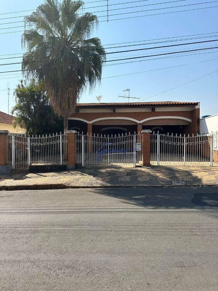 Casa, 3 quartos, 278 m² - Foto 1