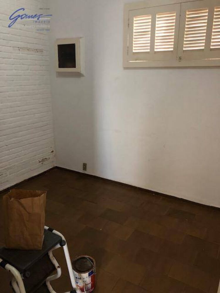 Casa à venda com 3 quartos, 247m² - Foto 4
