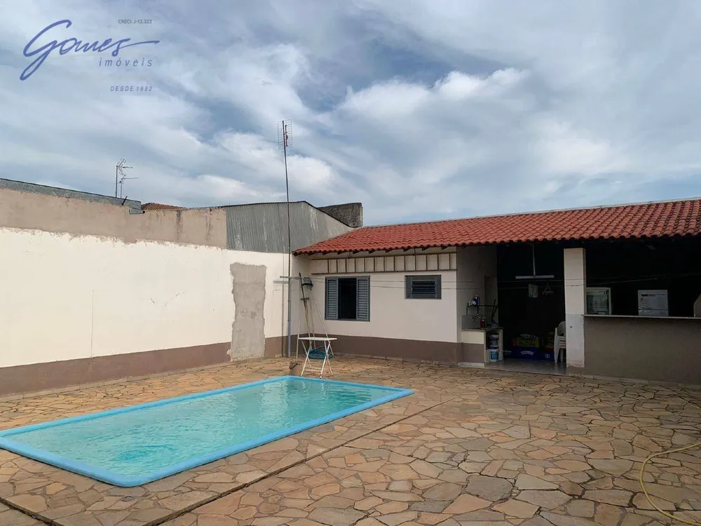 Casa, 4 quartos, 239 m² - Foto 2