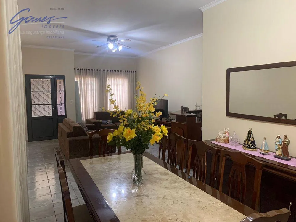 Casa, 4 quartos, 239 m² - Foto 10