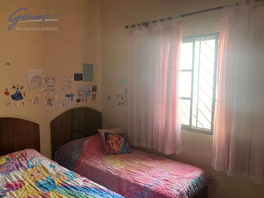 Casa, 4 quartos, 239 m² - Foto 9