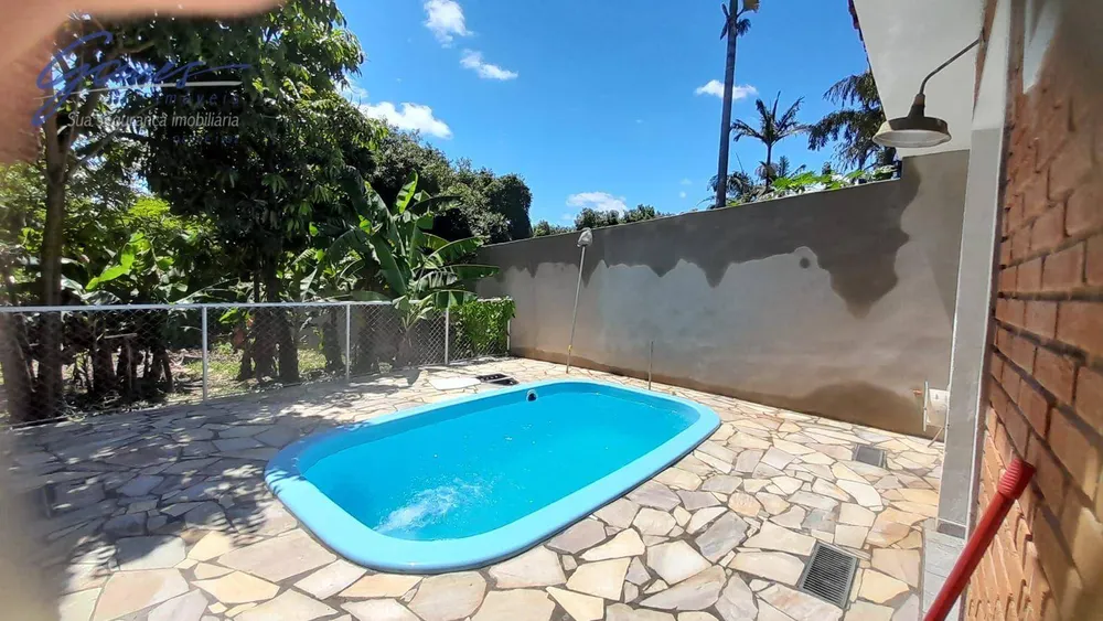 Chácara, 3 quartos, 1000 m² - Foto 1