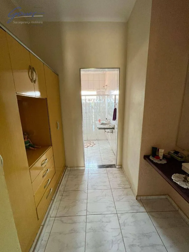 Chácara, 3 quartos, 730 m² - Foto 10