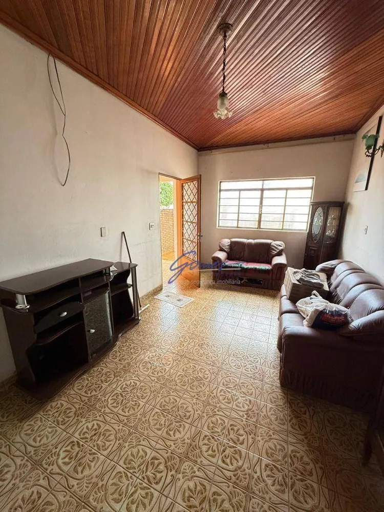 Casa, 4 quartos, 210 m² - Foto 4