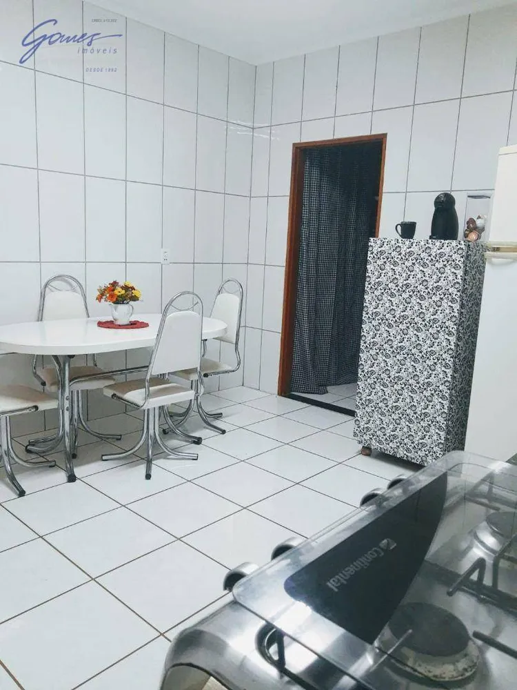 Casa, 3 quartos, 60 m² - Foto 2