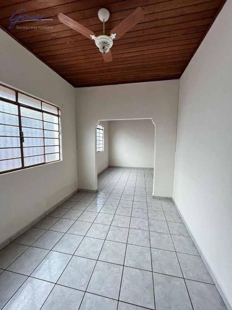 Casa, 4 quartos, 190 m² - Foto 3