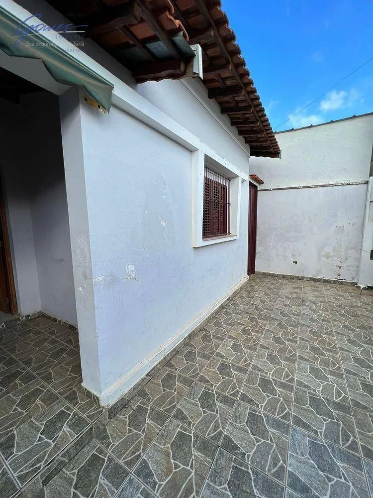 Casa, 4 quartos, 190 m² - Foto 1