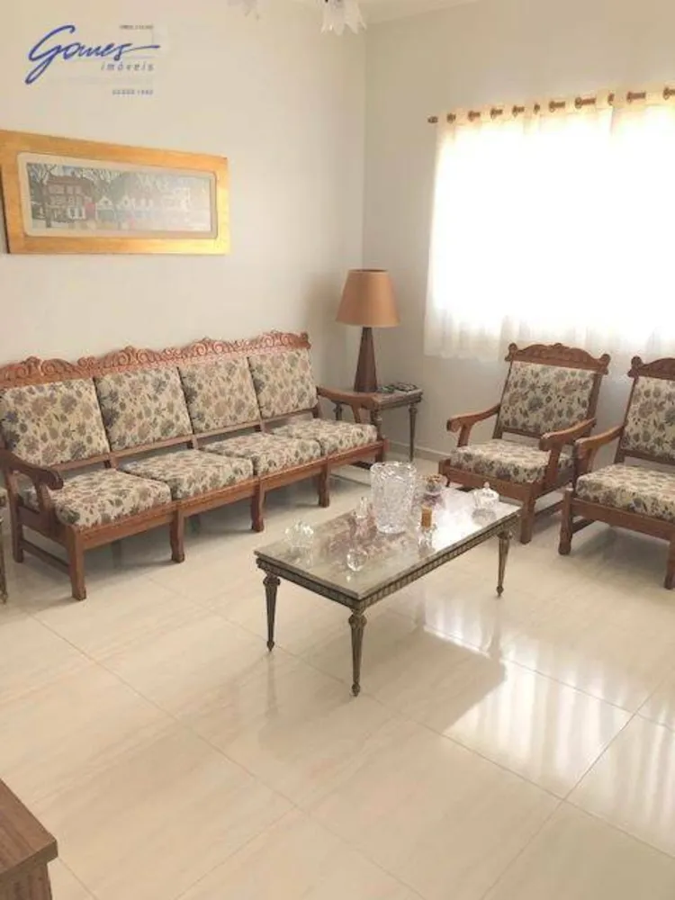 Sobrado, 2 quartos, 244 m² - Foto 1