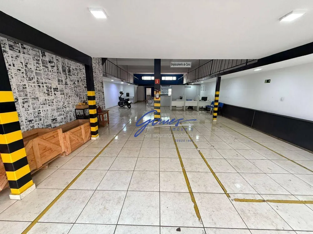Sobrado, 3 quartos, 527 m² - Foto 2