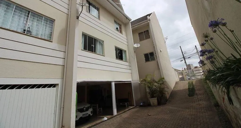 Casa, 3 quartos, 206 m² - Foto 3