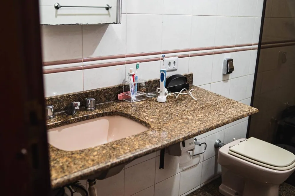 Casa, 4 quartos, 299 m² - Foto 2
