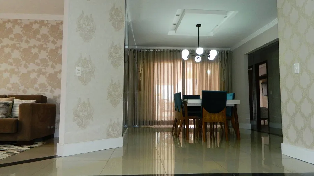 Casa, 4 quartos, 245 m² - Foto 3