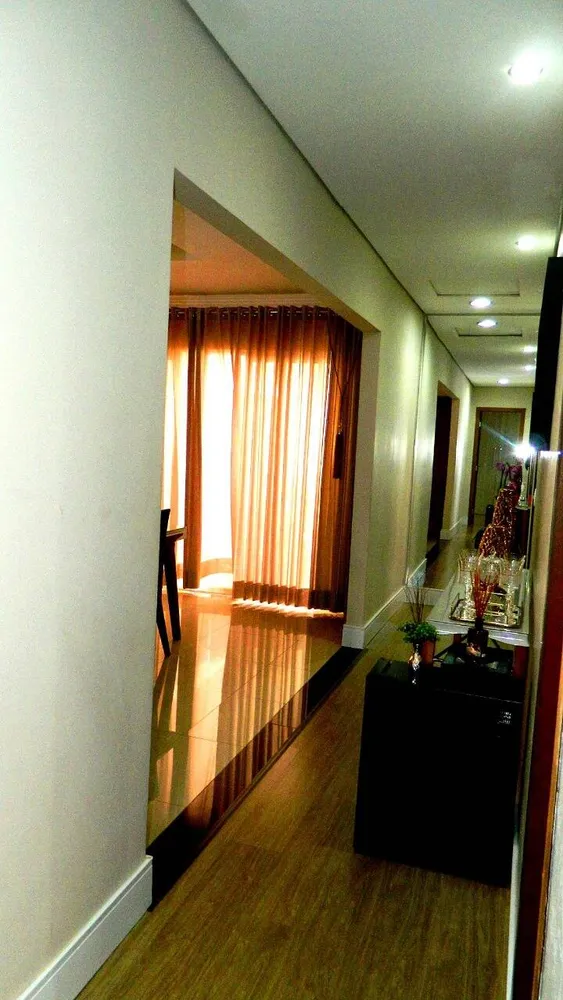 Casa, 4 quartos, 245 m² - Foto 11
