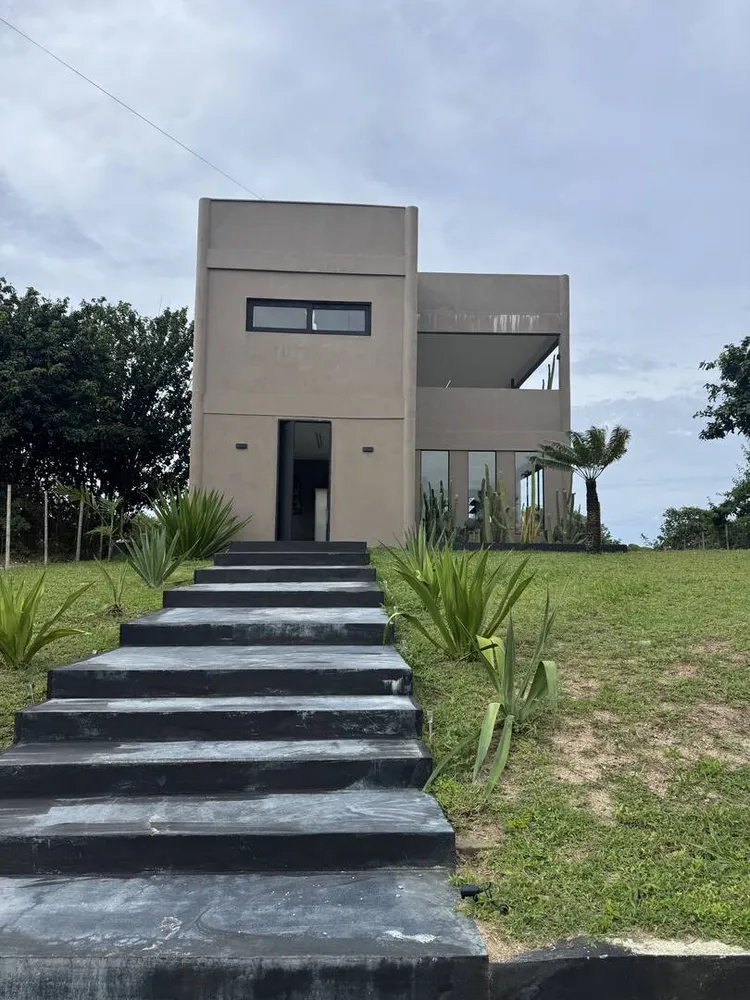 Casa, 4 quartos, 208 m² - Foto 1