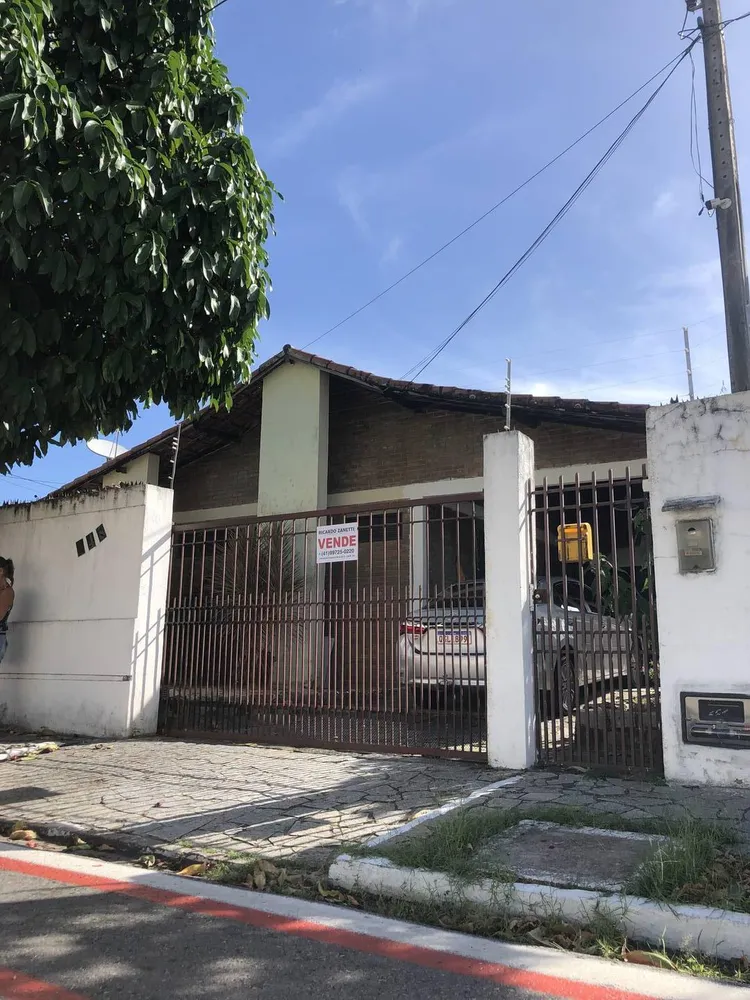 Casa, 4 quartos, 263 m² - Foto 1