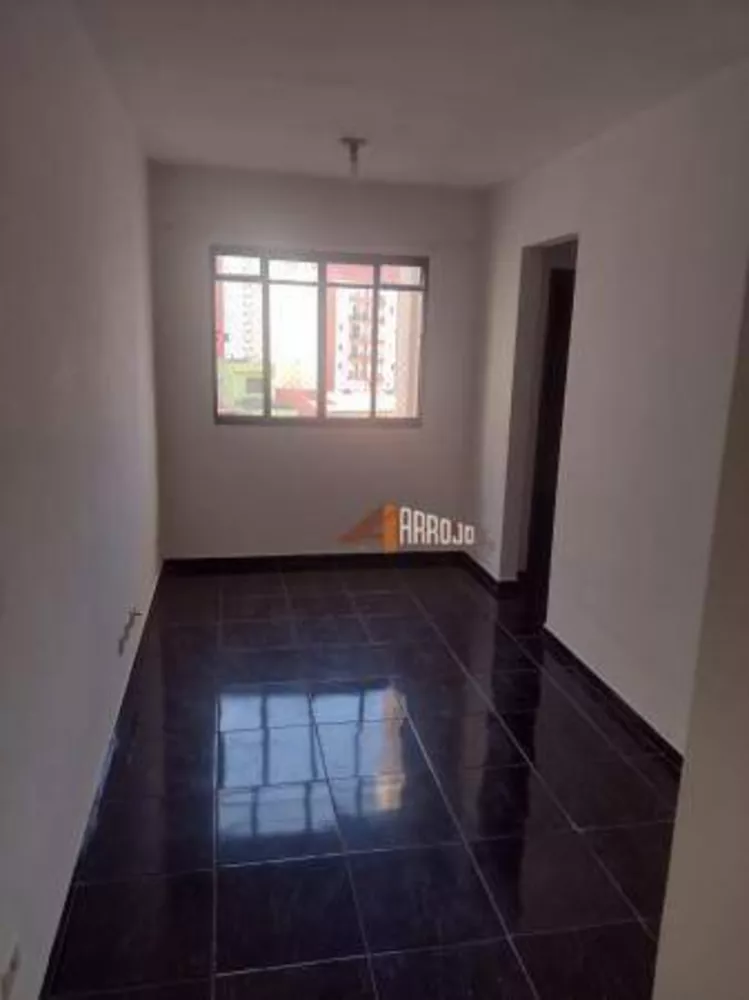 Apartamento à venda com 2 quartos, 45m² - Foto 2