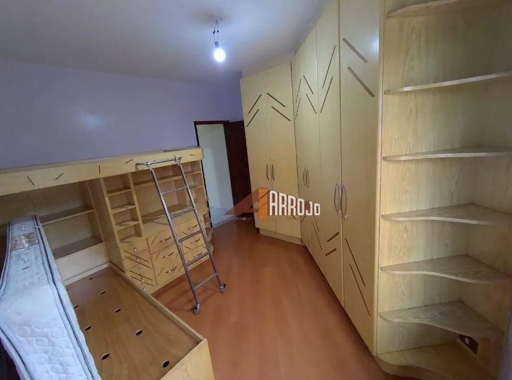 Casa, 3 quartos, 250 m² - Foto 4