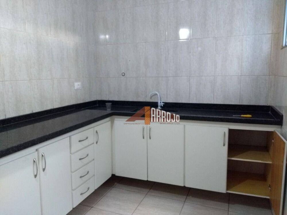 Casa, 3 quartos, 246 m² - Foto 4