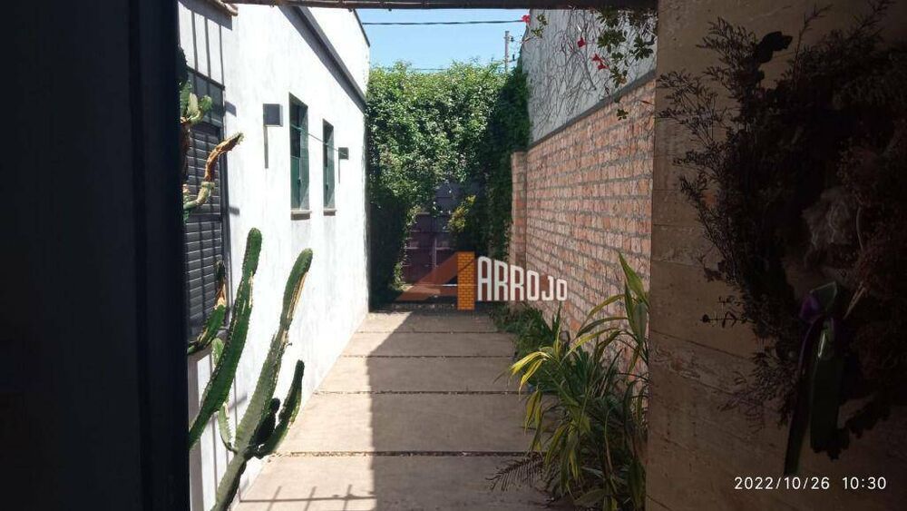 Casa, 3 quartos, 220 m² - Foto 2