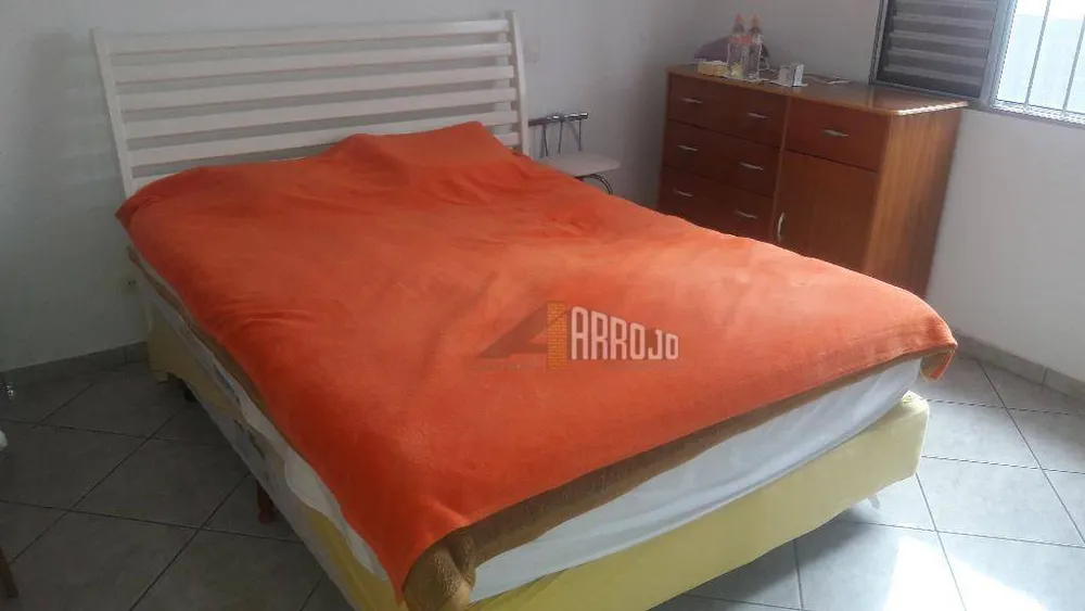 Casa, 2 quartos, 198 m² - Foto 1