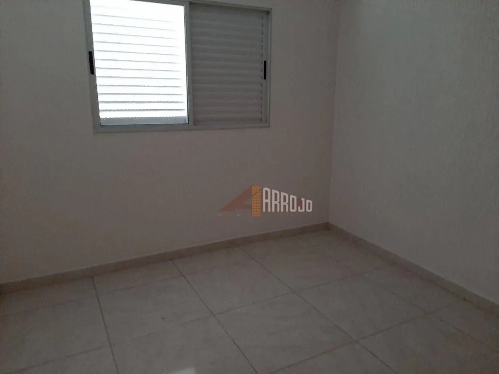 Sobrado, 3 quartos, 204 m² - Foto 1