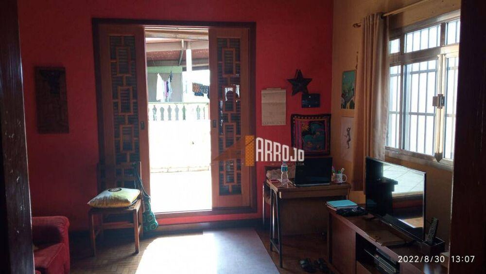 Casa à venda com 3 quartos, 250m² - Foto 2