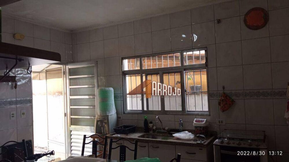 Casa à venda com 3 quartos, 250m² - Foto 5