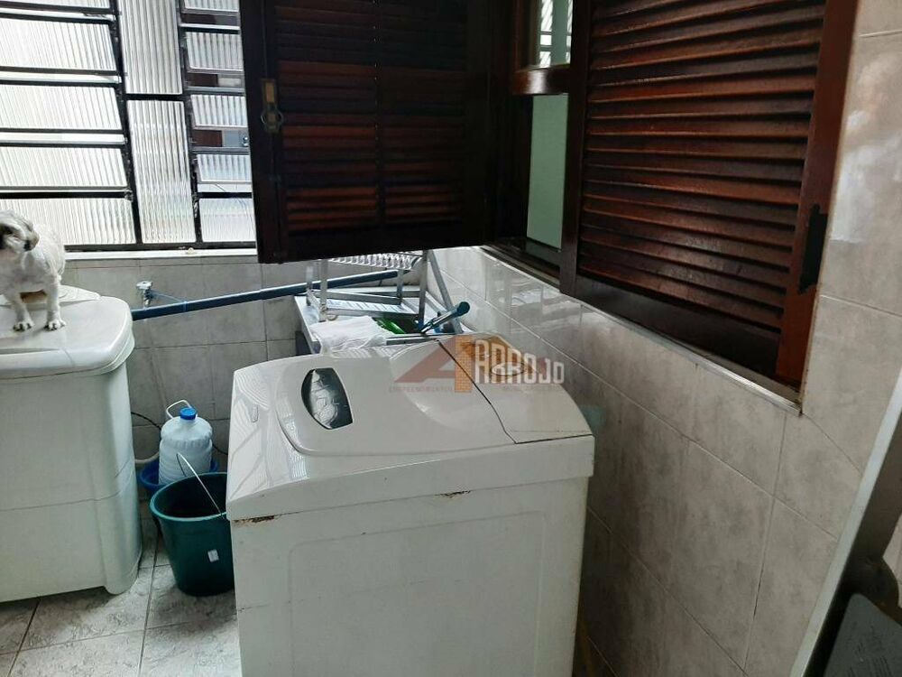 Casa, 3 quartos, 187 m² - Foto 2
