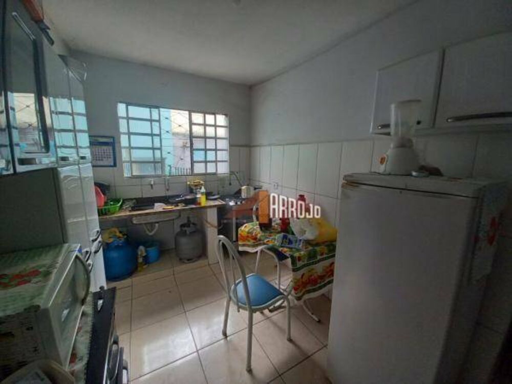 Casa, 2 quartos, 275 m² - Foto 4