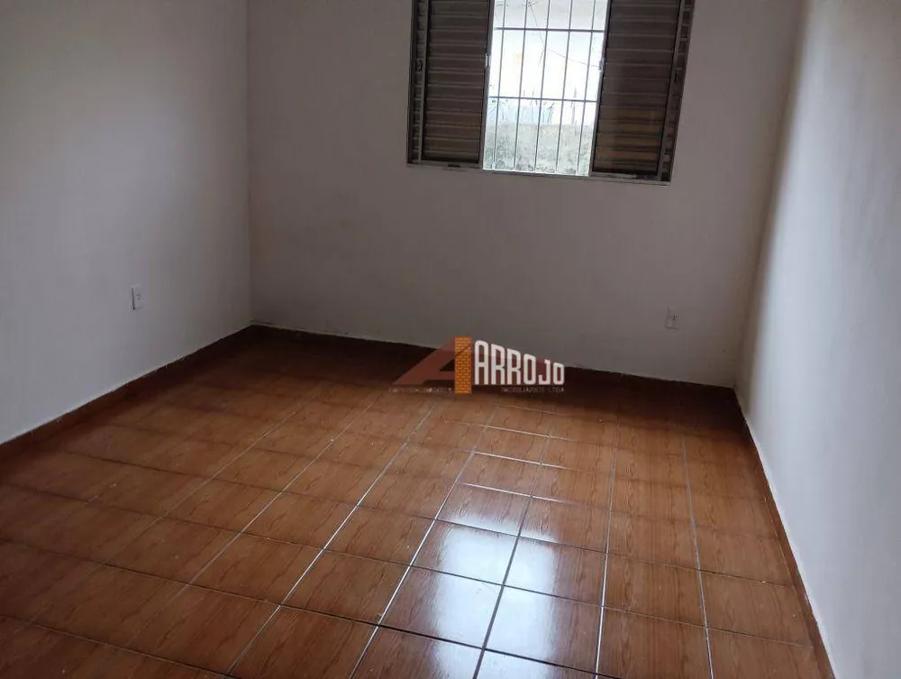 Casa, 2 quartos, 200 m² - Foto 1
