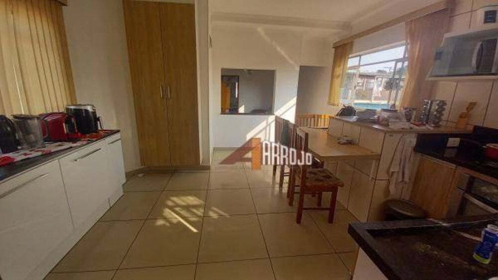 Sobrado, 6 quartos, 266 m² - Foto 12