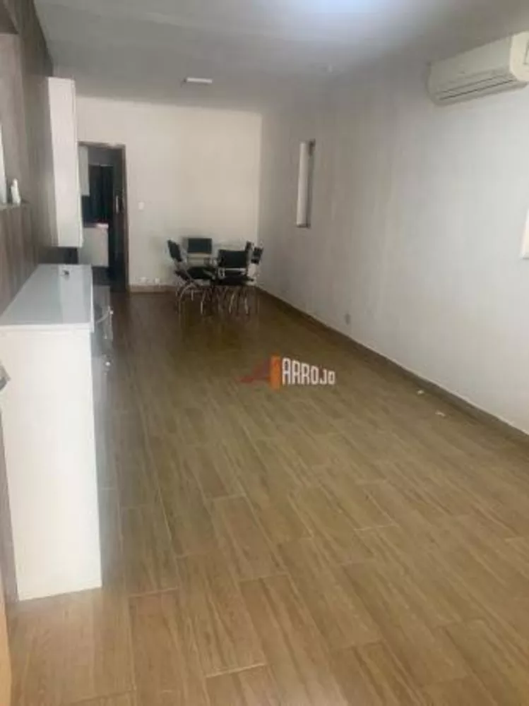 Casa à venda com 3 quartos, 200m² - Foto 2