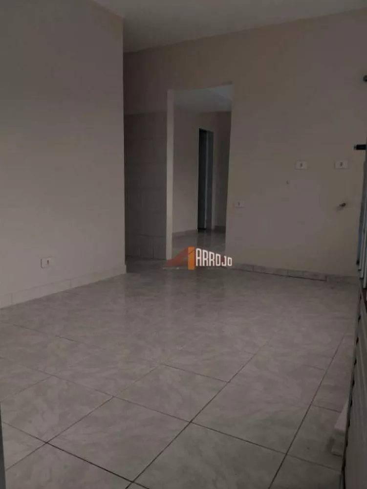 Apartamento à venda com 1 quarto, 576m² - Foto 2