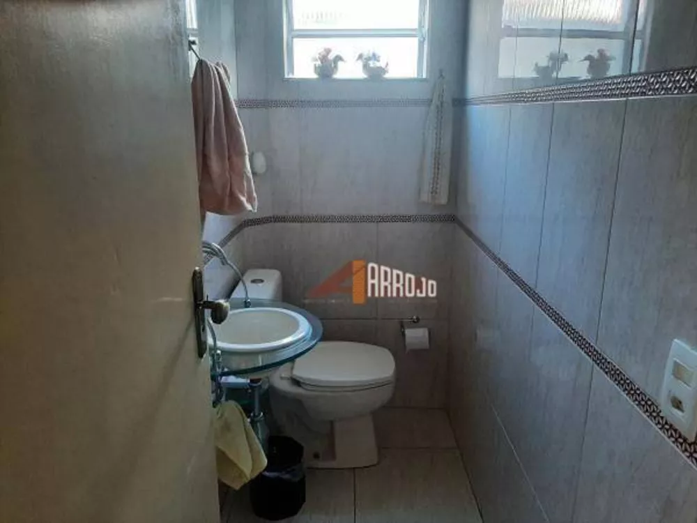 Sobrado à venda com 3 quartos, 194m² - Foto 3